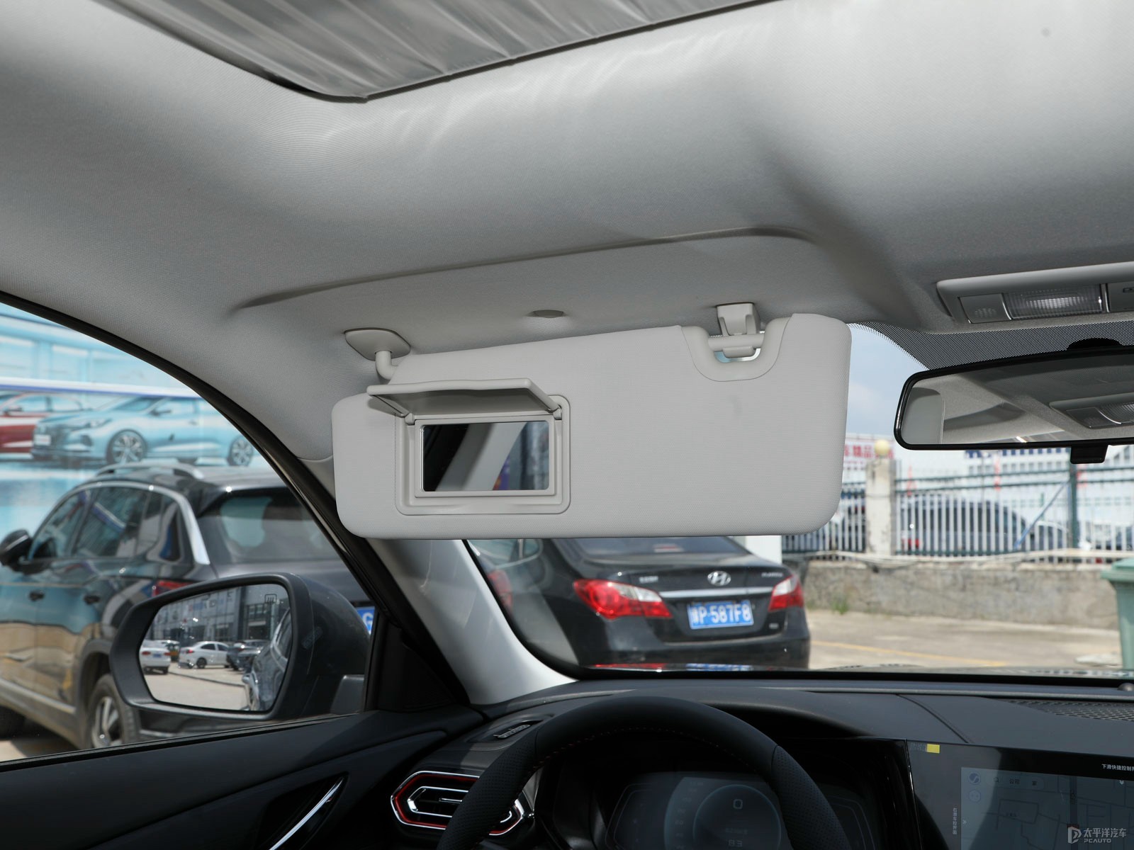 长安欧尚X5 2021款 1.6L CVT青春版外观