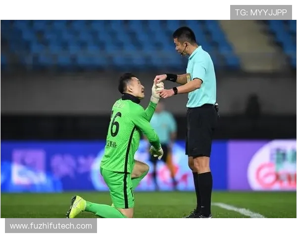 三镇门将郭嘉宇:零失球是关键 保级之路需从细节做起 三镇门将郭嘉宇:零失球是关键 保级之路需从细节做起