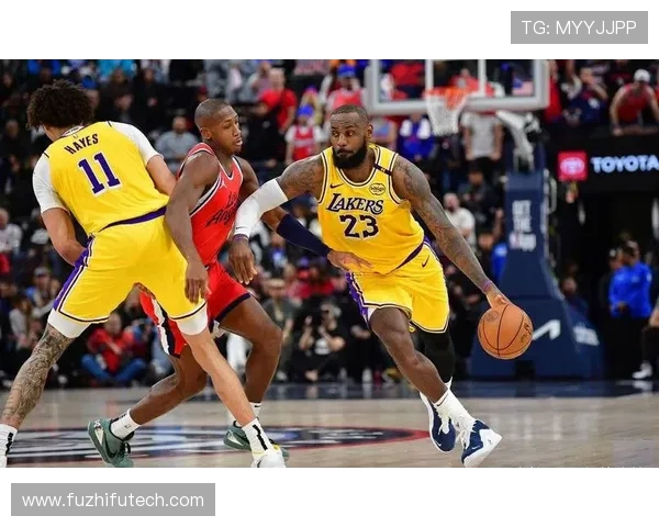 东契奇扔下比赛回国生娃！詹姆斯独扛湖人迎战东部第2